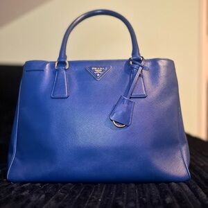 Prada Saffiano Lux Tote Bag – Blue Leather with Gold Hardware | Authentic